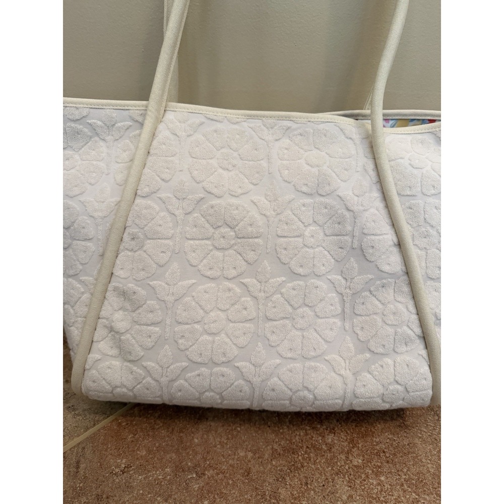 Roller Rabbit x Target Daisy Floral Large Terry Beach Tote Bag Cream Embossed - Picture 6 of 11